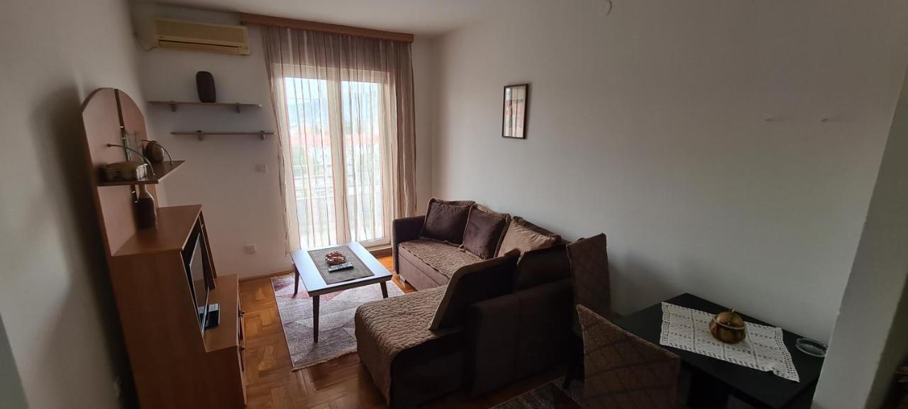Apartman Velimir Stari Aerodrom 波德戈里察 外观 照片