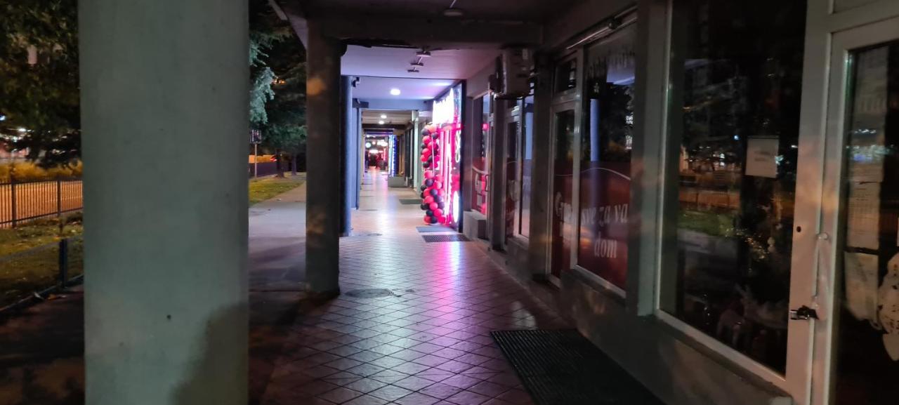 Apartman Velimir Stari Aerodrom 波德戈里察 外观 照片